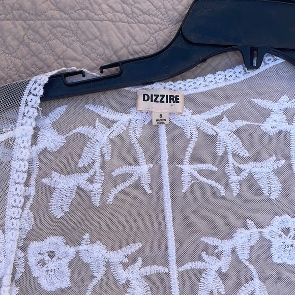 Beautiful white embellished white cover up size s - Picture 3 of 4